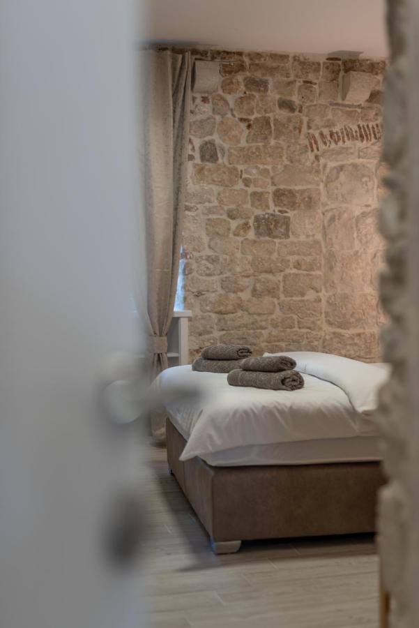 Studios Kadena Trogir - 18Th Century Stone House Eksteriør billede